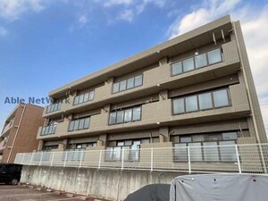 シャトーレ滝ノ水外観写真