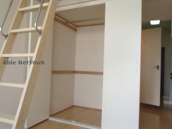 収納(※同一建物、他部屋写真です。)