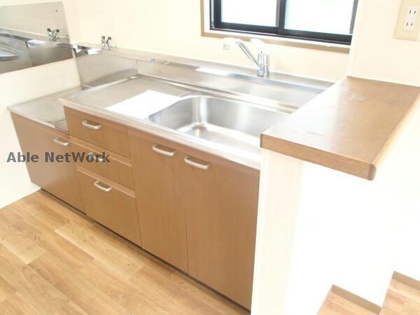 キッチン(※同物件別部屋の写真です。)