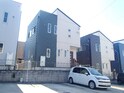岩崎町貸家
