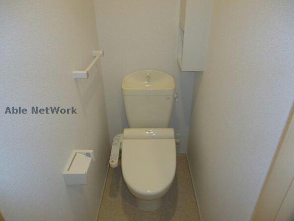 トイレ(同物件別部屋)