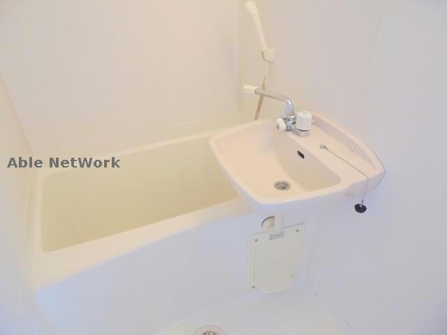 バス／シャワールーム等(同物件別室)