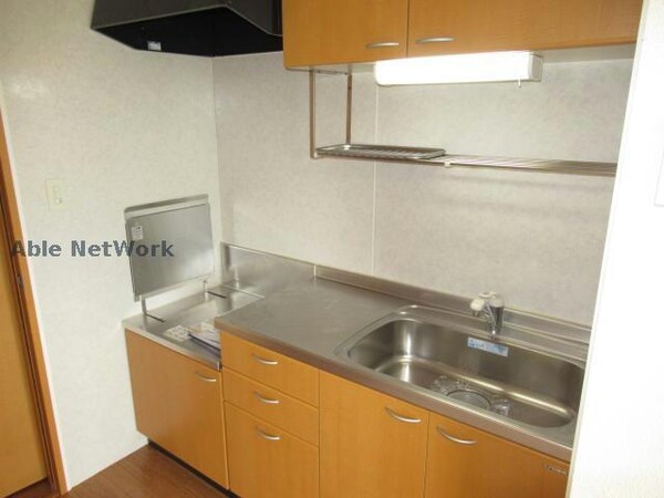 キッチン(※同物件、別部屋の写真です)