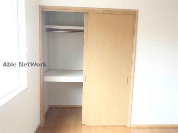 収納(※同物件別部屋の写真です。)