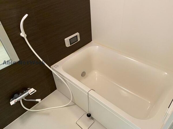 バス／シャワールーム等(※同物件別部屋の写真です。)