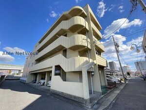 メゾン上汐田外観写真