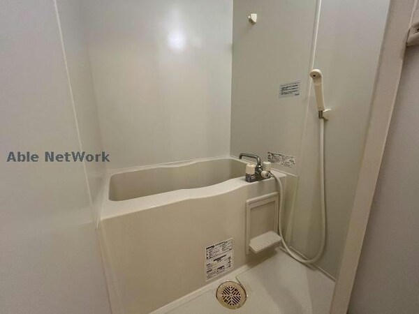 バス／シャワールーム等(※同物件別部屋の写真です。)