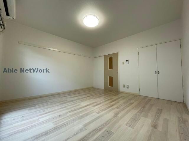 物件内観写真5　(※同物件別部屋の写真です。)