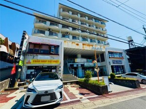 ベルメゾン鳴海外観写真