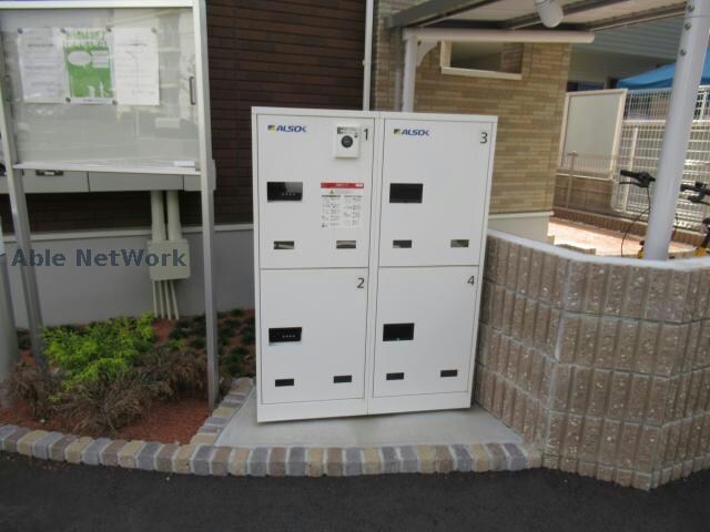 物件外観写真6　(宅配ボックス)