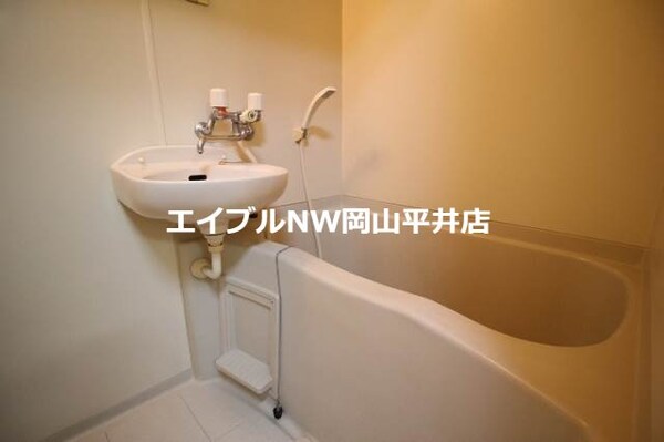 バス／シャワールーム等