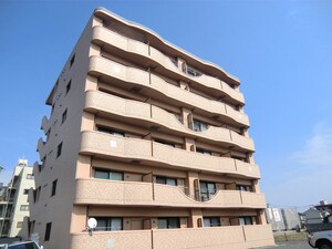 アバンツァート外観写真