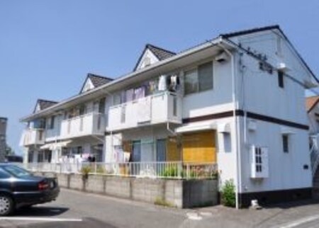 シャンボール東川原外観写真