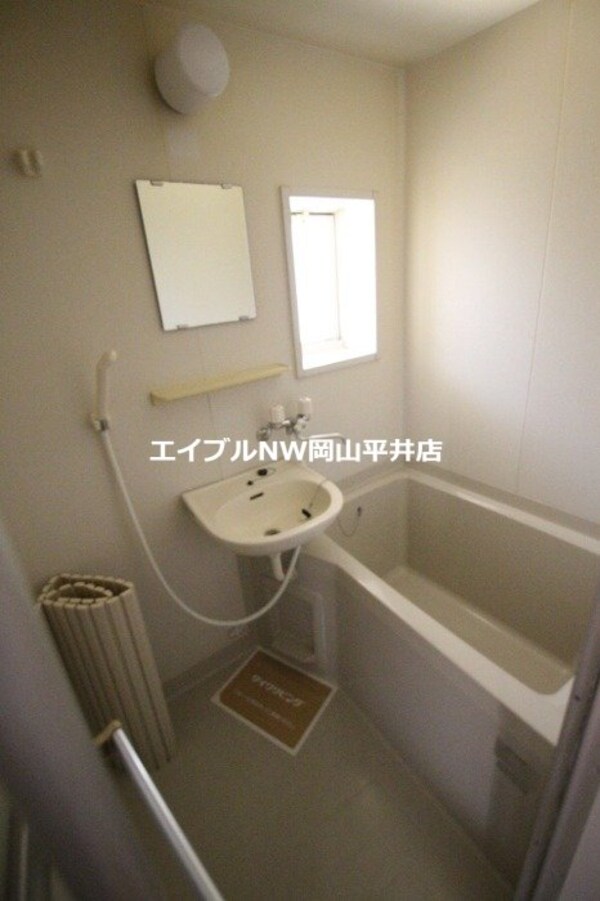 バス／シャワールーム等