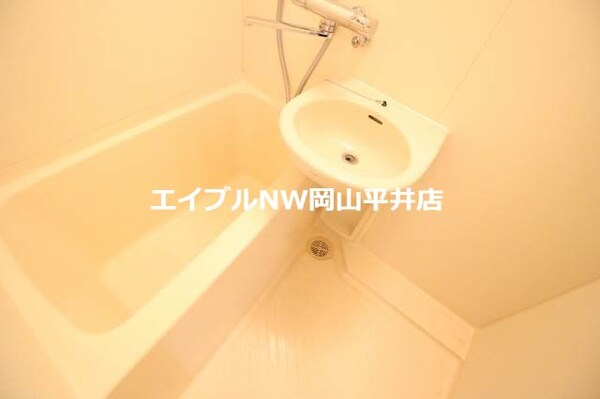 バス／シャワールーム等