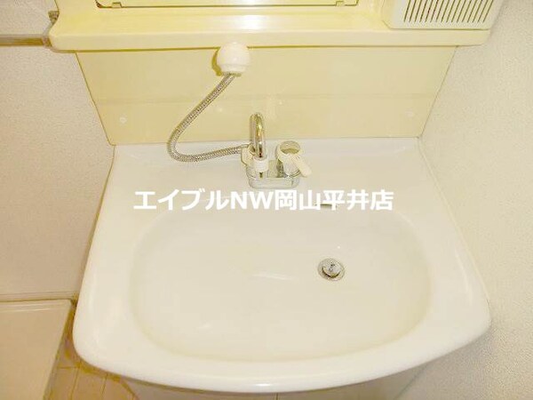 収納(朝シャンで目ざめさわやか)