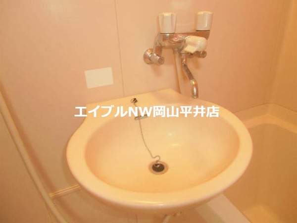 洗面所(洗面台あります)