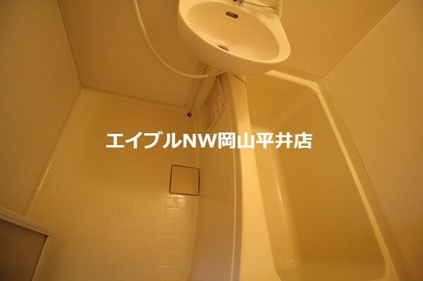 バス／シャワールーム等