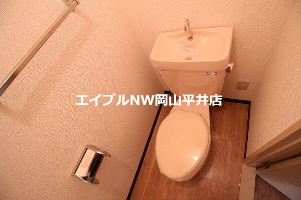トイレ(同物件別部屋の写真です)