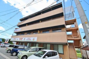 吉原山崎マンション外観写真