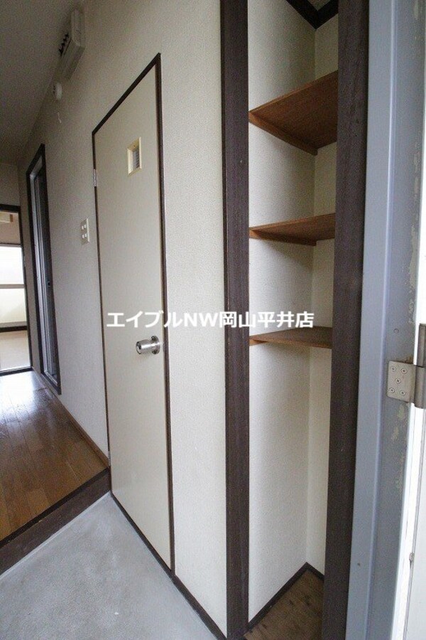 玄関(シューズBox)