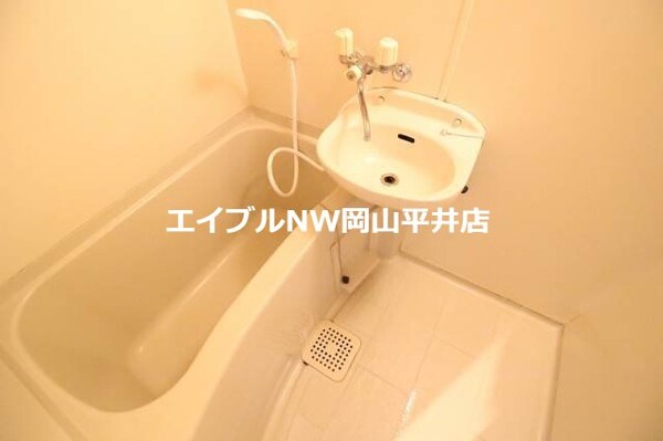 バス／シャワールーム等