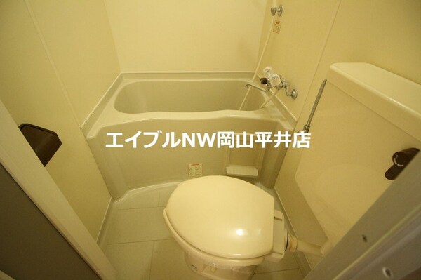 バス／シャワールーム等