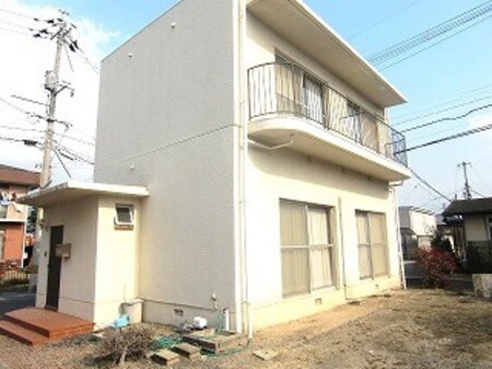 中井鉄骨貸家外観写真