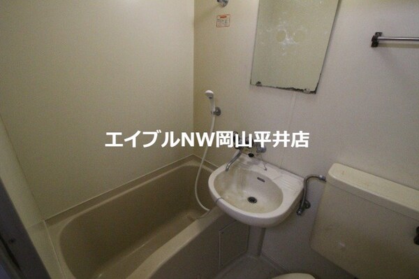 バス／シャワールーム等