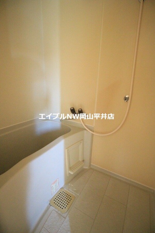 バス／シャワールーム等