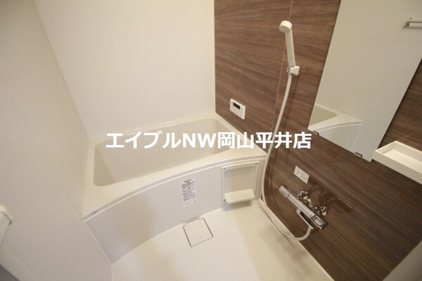 バス／シャワールーム等