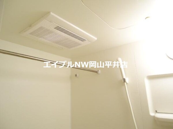 バス／シャワールーム等(換気乾燥機)