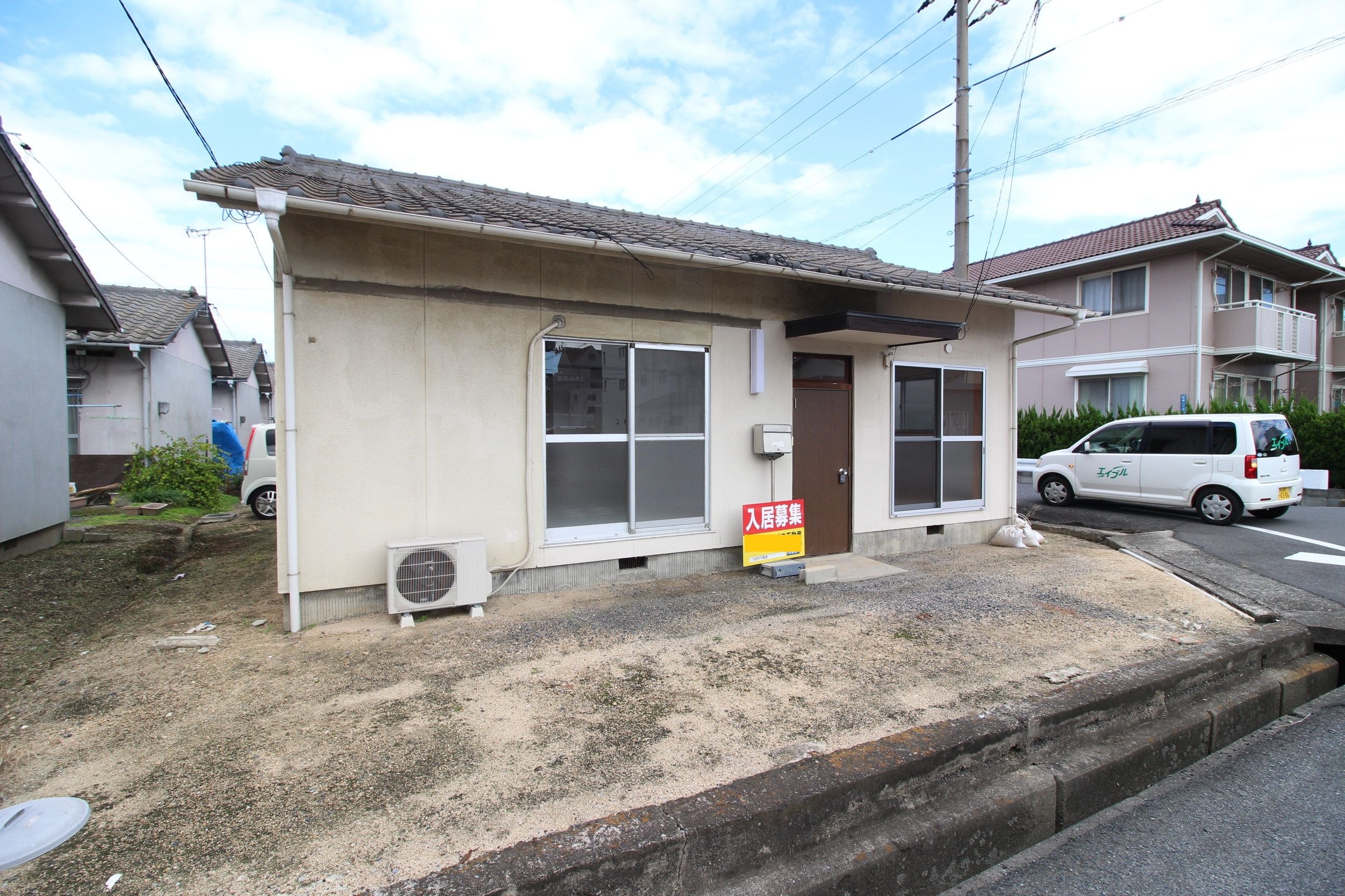 新福戸建の物件外観写真