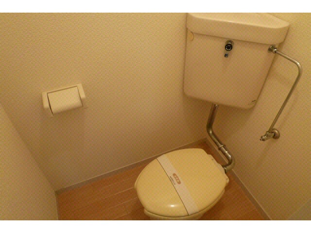 物件内観写真9　(たっぷり入る収納)