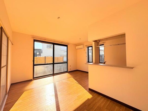 リビングダイニング