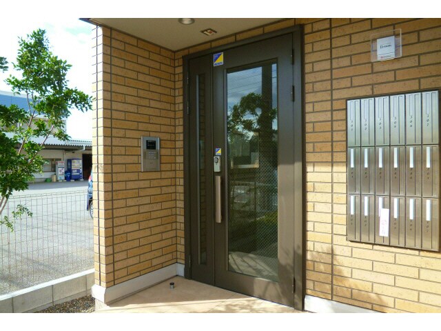 物件外観写真4　(ｴﾝﾄﾗﾝｽ)