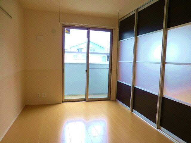 物件内観写真6　(ﾊﾞﾙｺﾆｰ側の洋室)