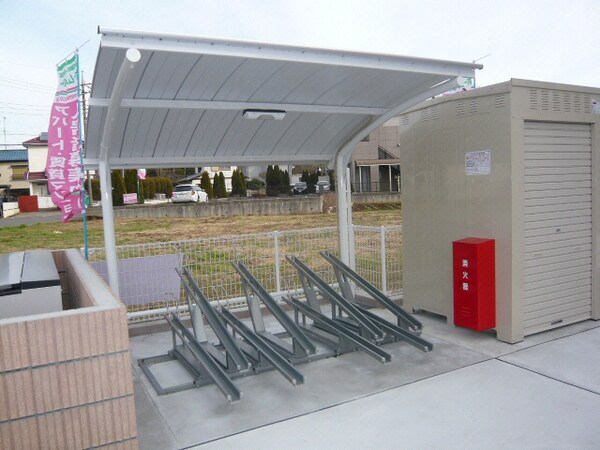 駐輪場(駐輪場)