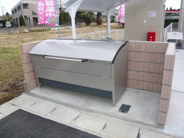 建物設備(ごみ置き場)