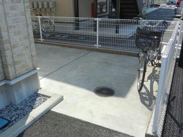 駐輪場(駐輪場)
