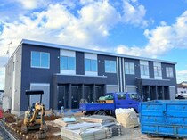 総武本線 四街道駅 2階建 建築中の外観写真