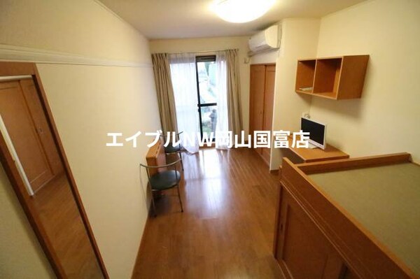 居室・リビング(同間取り別部屋の写真です)