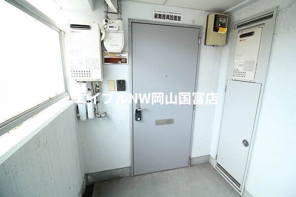 類似部屋の写真です。実際とは若干異なります。