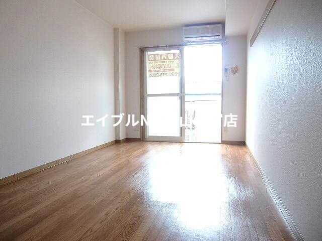 物件内観写真8　(日当たりも良いですよ☆)