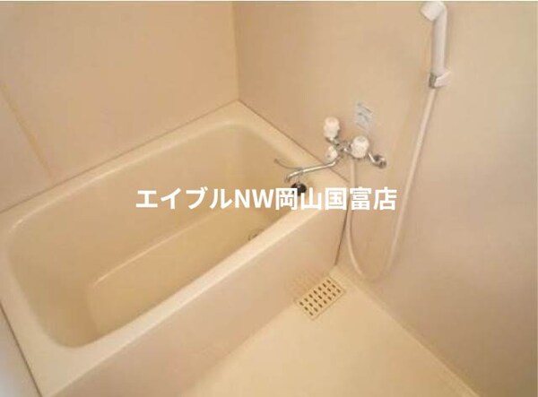 バス／シャワールーム等(別物件の写真です。実際とは異なります。)