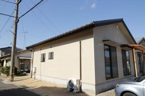 野崎様借家外観写真