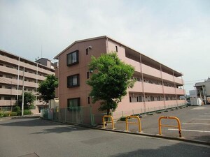 パル81外観写真