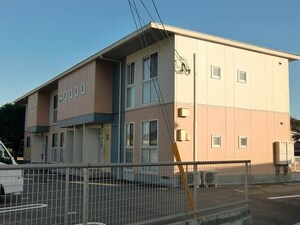 シャーメゾンエッセイ外観写真