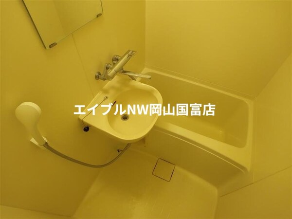バス／シャワールーム等