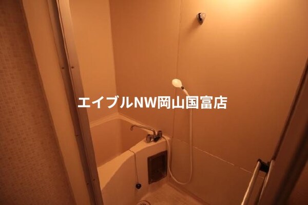 バス／シャワールーム等